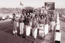 Pada Yatra pilgrims cross Kalladi Bridge, Batticaloa, 6 July 2003