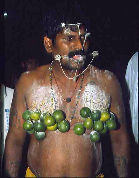 A devotee prepares for maunam, the vow of silence